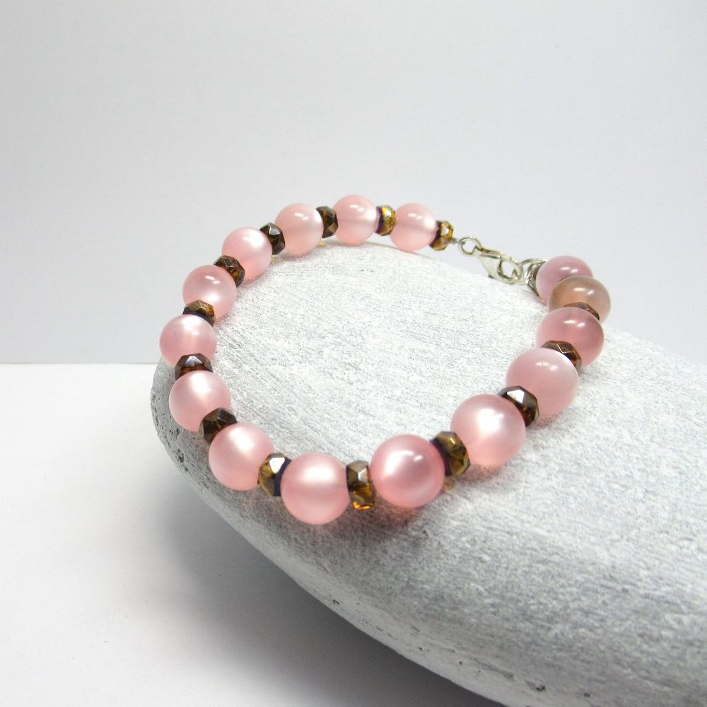 Vintage Lucite and Faceted glass bracelet